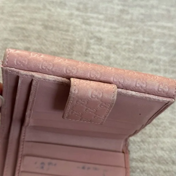 Gucci Pink Leather Monogram Wallet - Picture 14 of 15